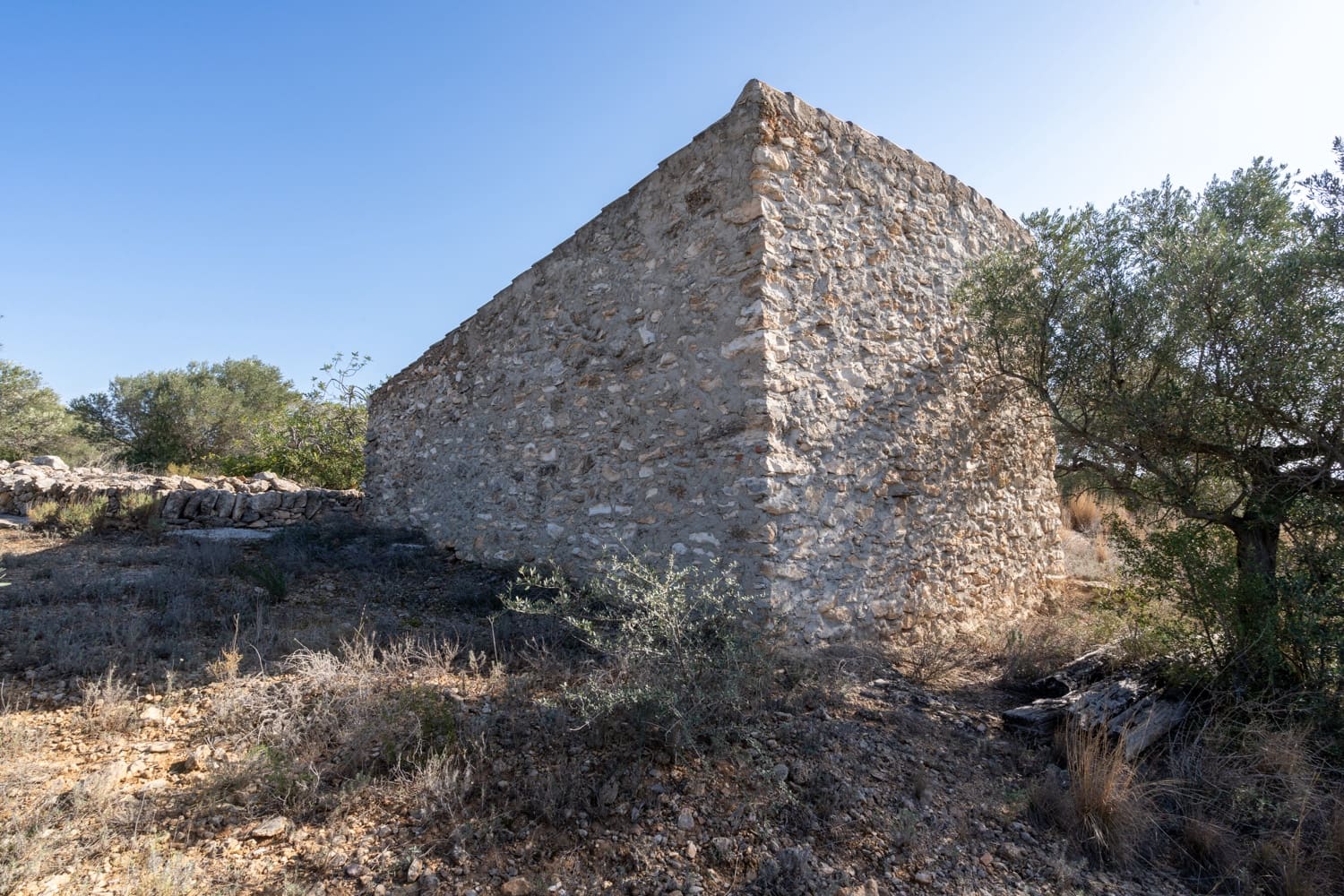 Finca/Landehus til salg i Bitem - € 43.000 (Ref: 8070221)