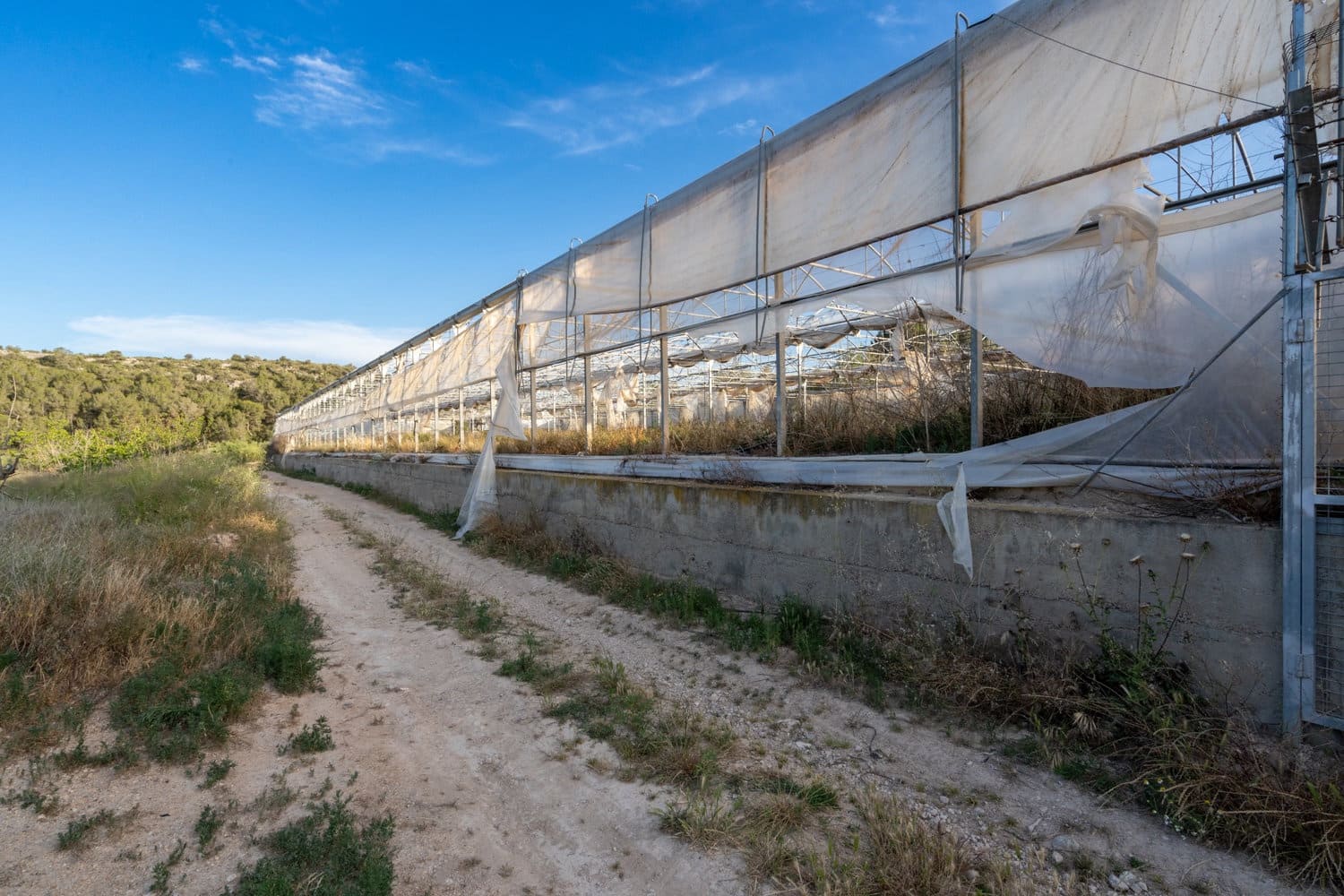 Finca/Landehus til salg i El Pinell de Brai - € 80.000 (Ref: 8342432)