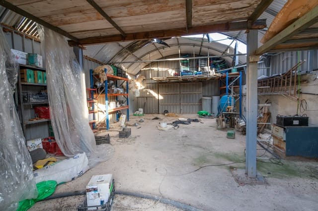 Finca/Landehus til salg i El Pinell de Brai - € 80.000 (Ref: 8342432)
