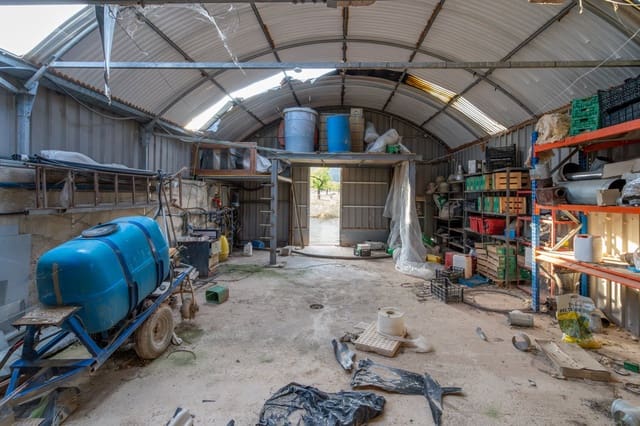 Finca/Landehus til salg i El Pinell de Brai - € 80.000 (Ref: 8342432)
