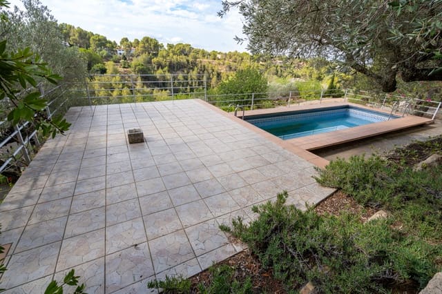 Finka/Dom wiejski na sprzedaż w Tortosa z basenem - 120 000 € (Ref: 8464011)