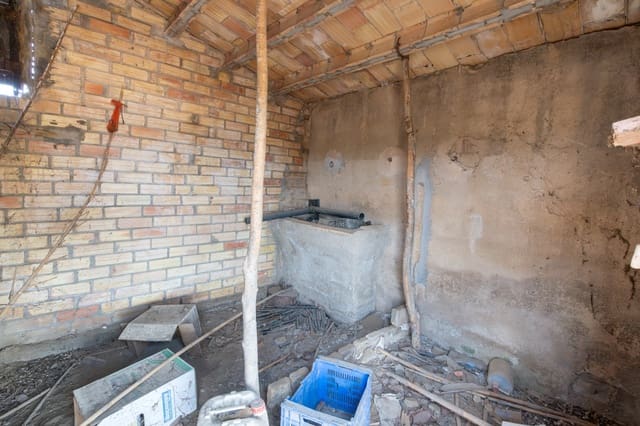 Finca/Landehus til salg i Ginestar - € 23.000 (Ref: 8471802)