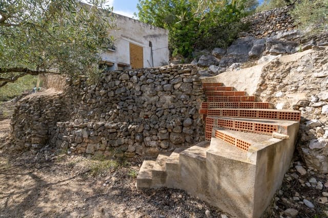 Finca/Herregård til salgs i Camp-redo, Tortosa - € 32 000 (Ref: 8585757)