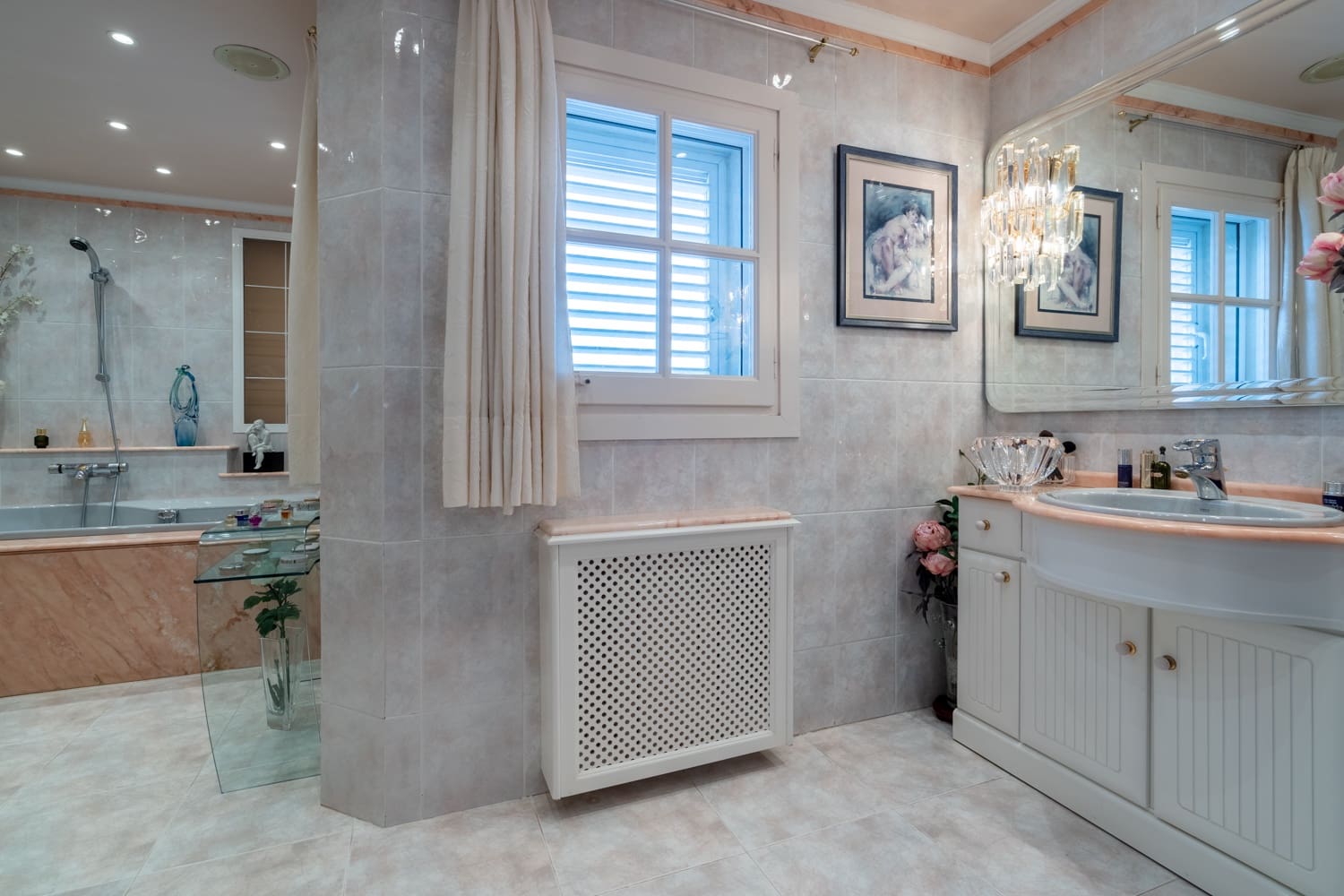 4 bedroom Villa for sale in Roquetes with pool - € 975,000 (Ref: 8602372)