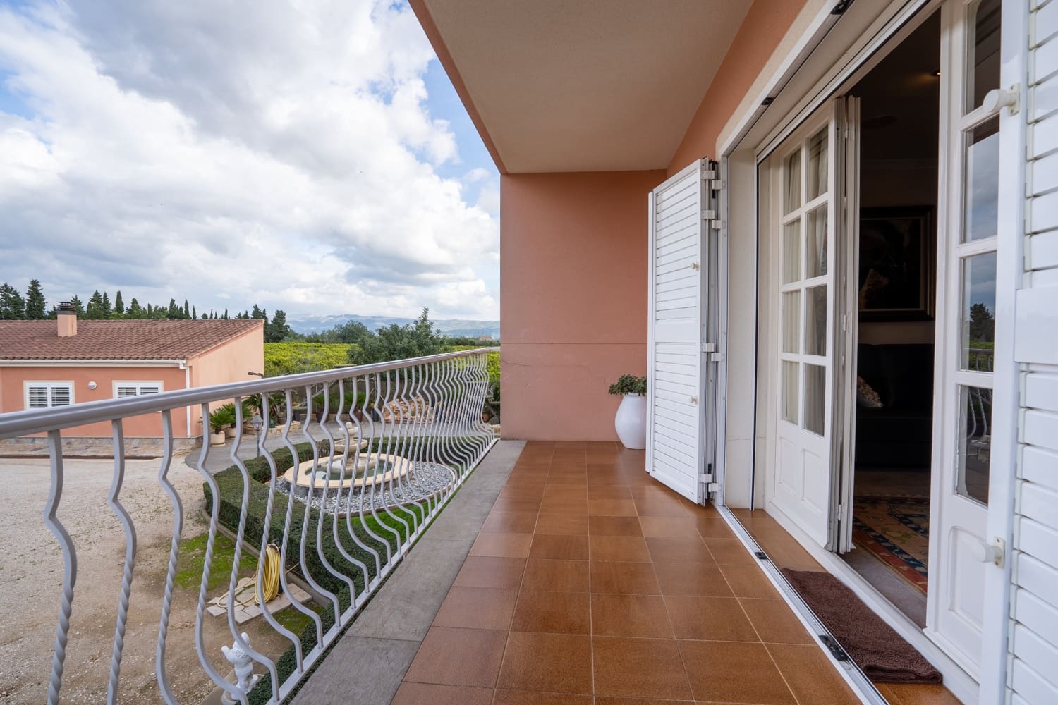 4 bedroom Villa for sale in Roquetes with pool - € 975,000 (Ref: 8602372)