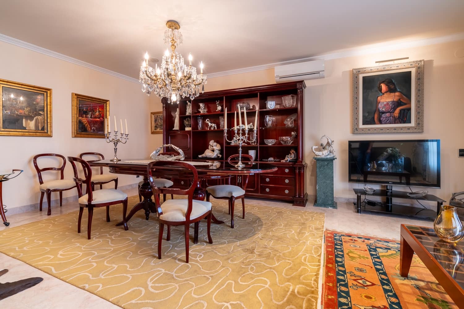 4 bedroom Villa for sale in Roquetes with pool - € 975,000 (Ref: 8602372)