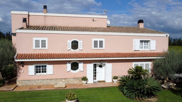 4 quarto Moradia para venda em Roquetes com piscina - 975 000 € (Ref: 8602372)