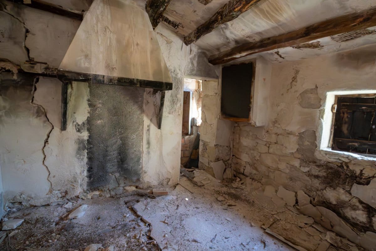 Finca/Landehus til salg i Horta de Sant Joan - € 50.000 (Ref: 8666854)