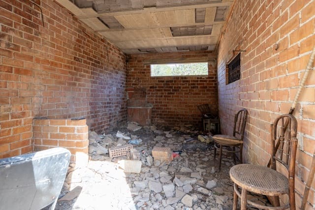 2 bedroom Finca/Country House for sale in Tortosa - € 53,000 (Ref: 8813448)