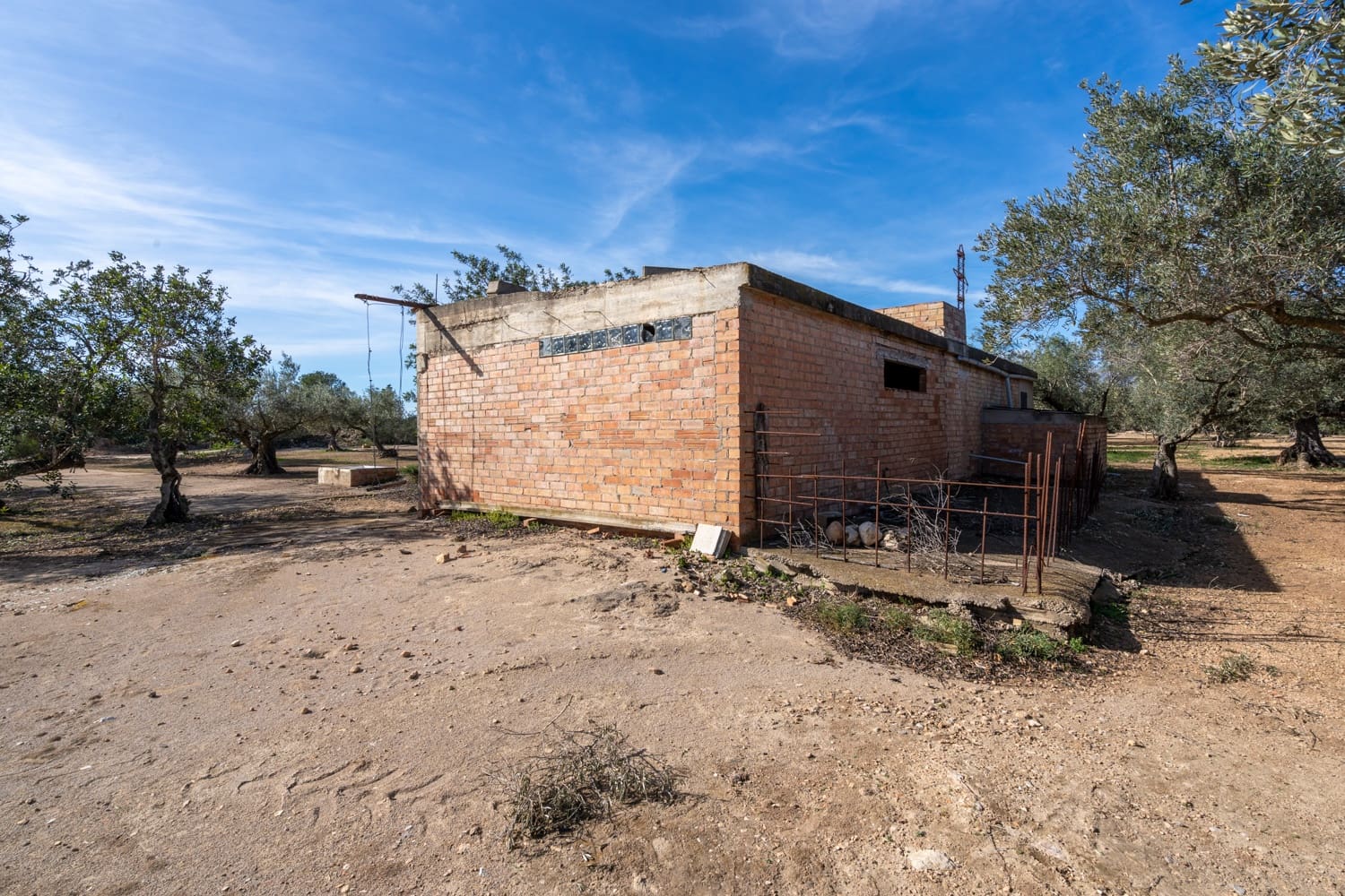 2 soveværelse Finca/Landehus til salg i Tortosa - € 53.000 (Ref: 8813448)