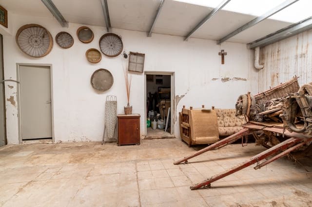 Garage til salg i Tortosa - € 215.000 (Ref: 8814096)