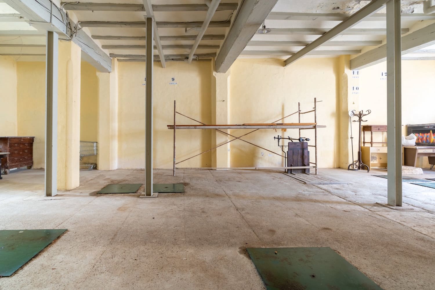 Garage til salg i Tortosa - € 215.000 (Ref: 8814096)