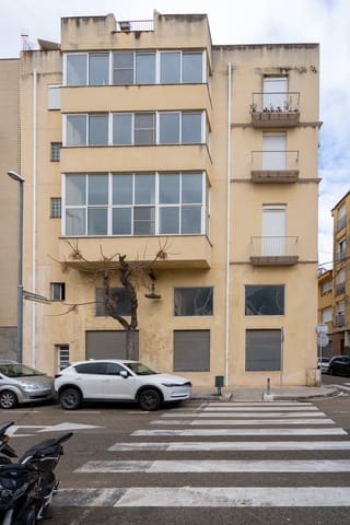 4 soveværelse Byhus til salg i Tortosa - € 350.000 (Ref: 8814097)