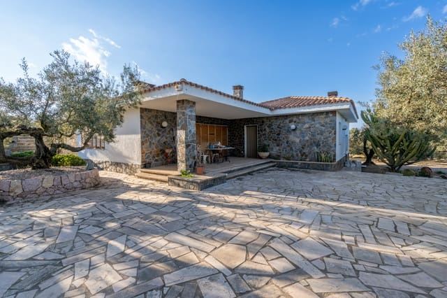 3 soverom Villa til salgs i Tortosa med svømmebasseng - € 375 000 (Ref: 8903175)