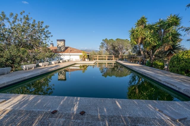 3 soverom Villa til salgs i Tortosa med svømmebasseng - € 375 000 (Ref: 8903175)