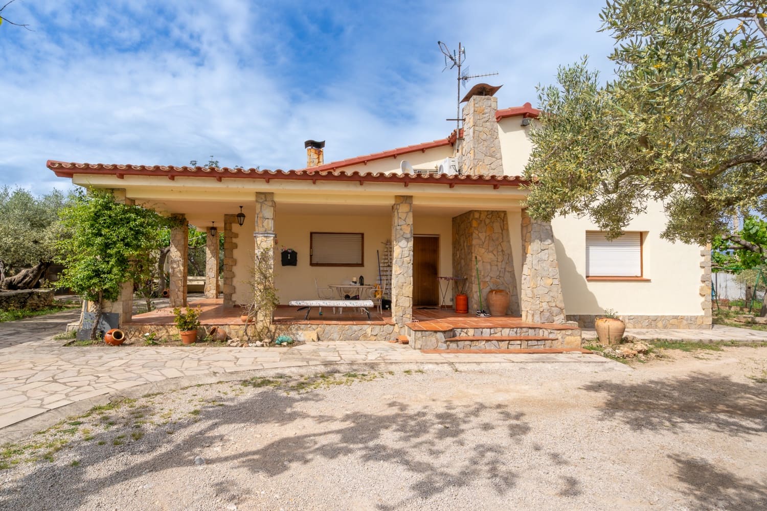 4 soveværelse Villa til salg i Aldover med swimmingpool - € 235.000 (Ref: 8958261)