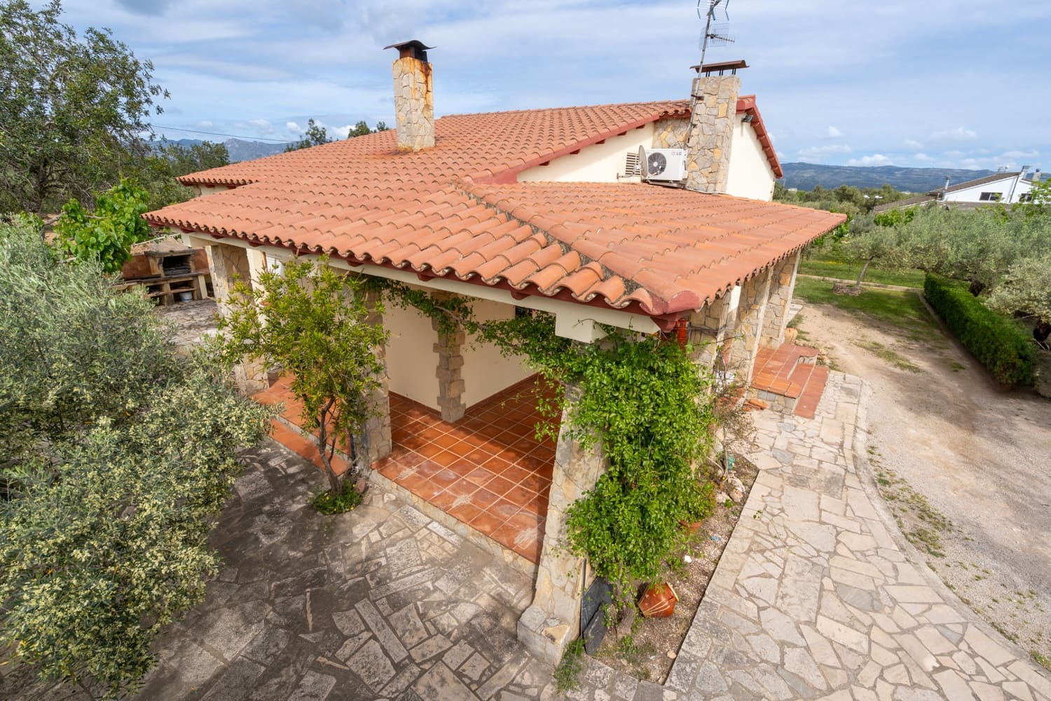 4 soveværelse Villa til salg i Aldover med swimmingpool - € 235.000 (Ref: 8958261)