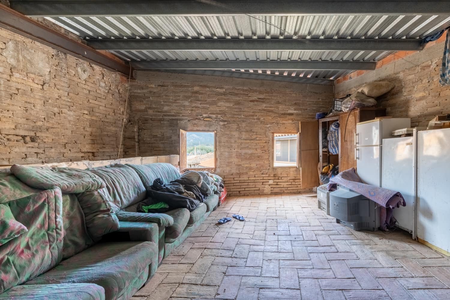 2 soveværelse Byhus til salg i Tivenys - € 51.000 (Ref: 9008782)