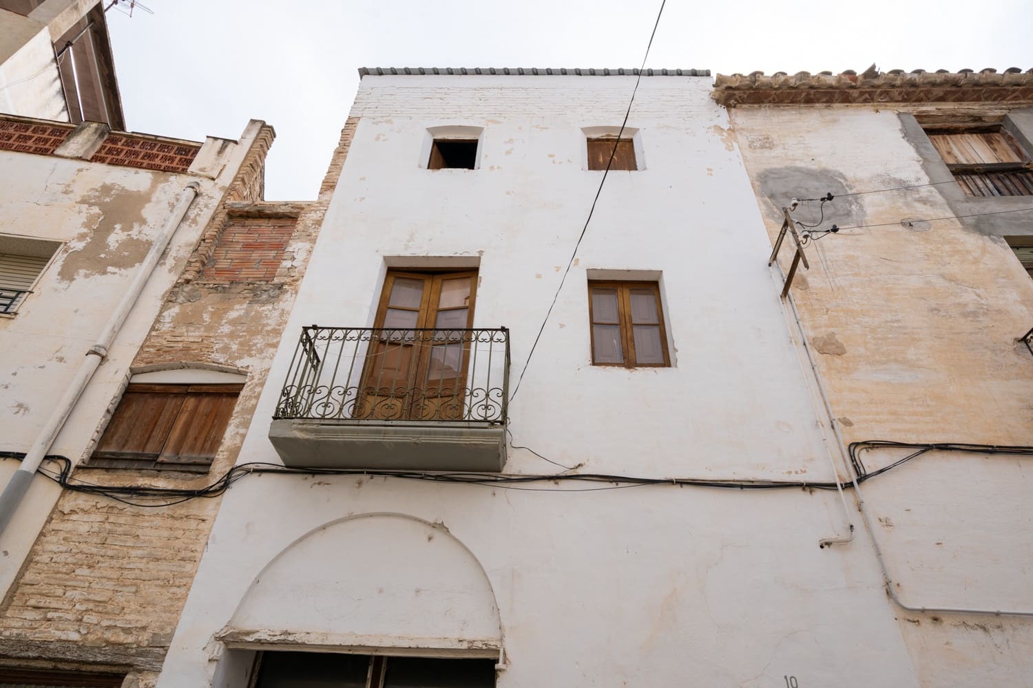 2 soveværelse Byhus til salg i Tivenys - € 51.000 (Ref: 9008782)