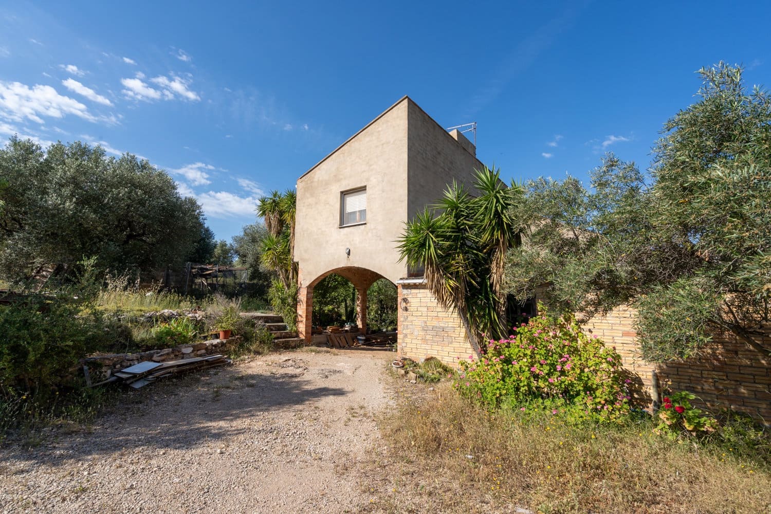 5 bedroom Finca/Country House for sale in Bitem - € 214,000 (Ref: 9013646)
