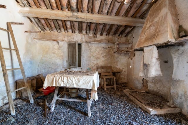 Finca/Country House for sale in Ulldecona - € 34,000 (Ref: 9096252)