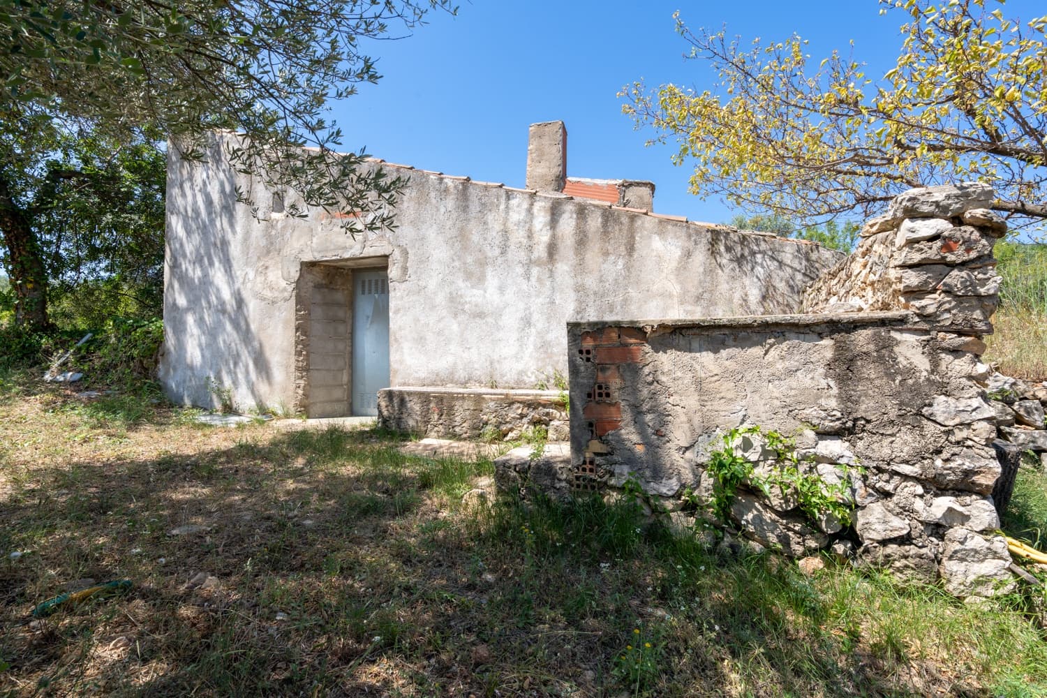 Finca/Herregård til salgs i La Senia - € 27 500 (Ref: 9096254)