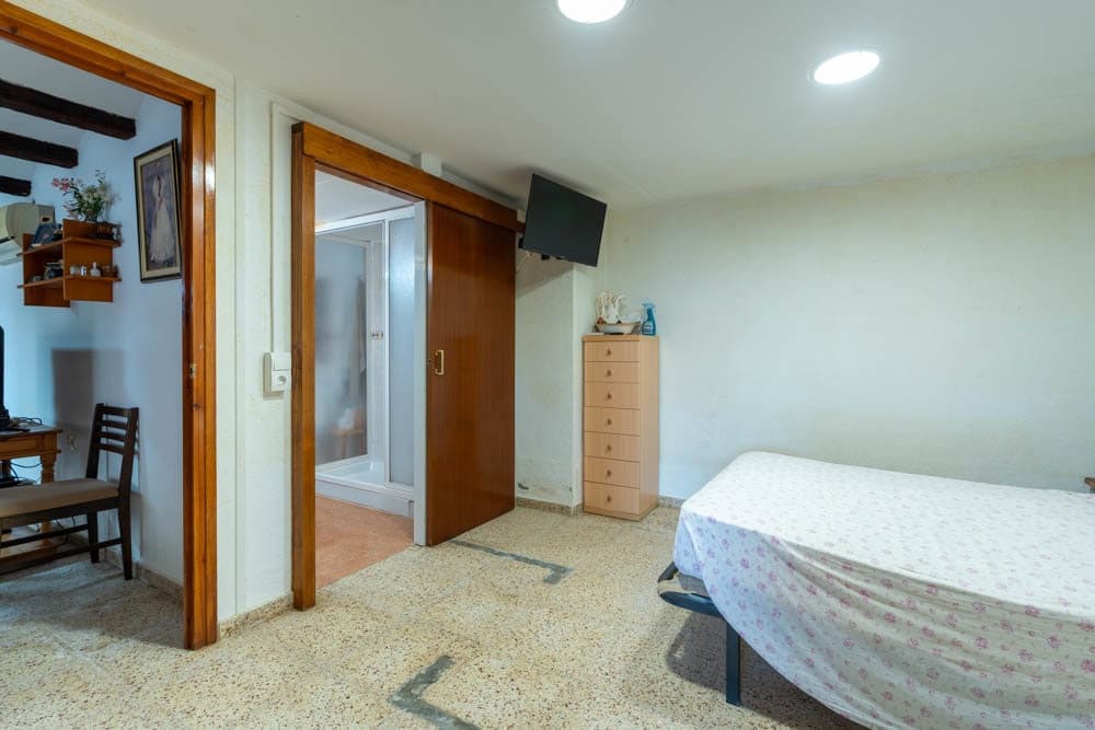 7 soveværelse Finca/Landehus til salg i Tortosa - € 270.000 (Ref: 9113630)