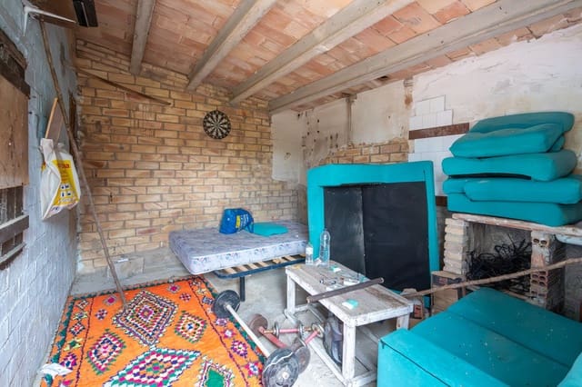 Finca/Herregård til salgs i Tortosa - € 40 000 (Ref: 9136434)