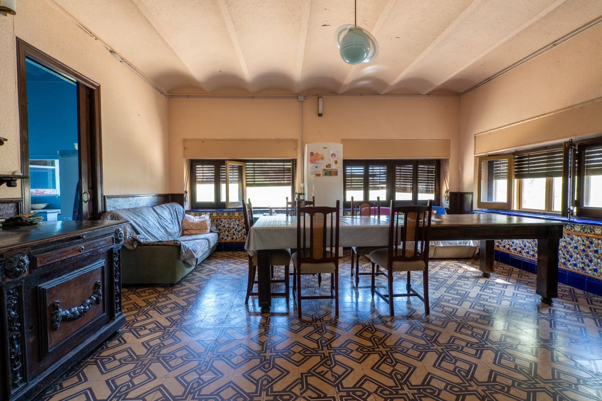 9 sypialnia Finka/Dom wiejski na sprzedaż w Tortosa - 392 000 € (Ref: 9142022)