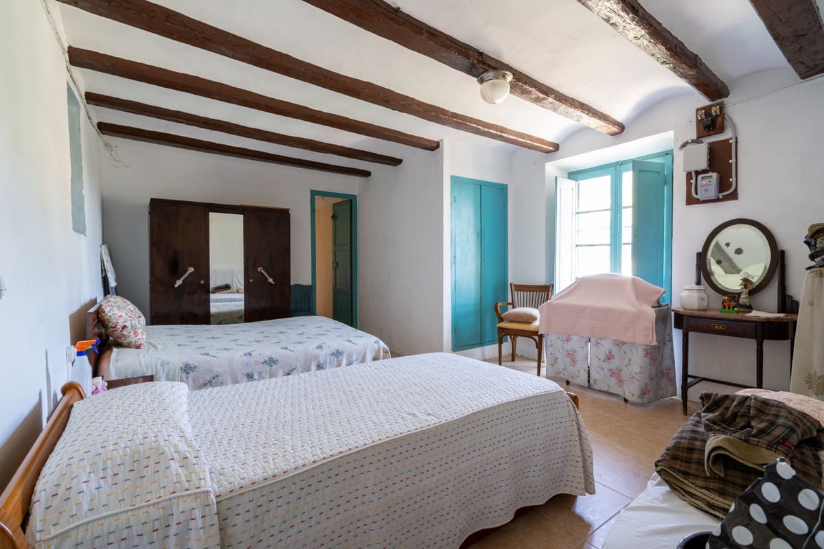 9 sypialnia Finka/Dom wiejski na sprzedaż w Tortosa - 392 000 € (Ref: 9142022)