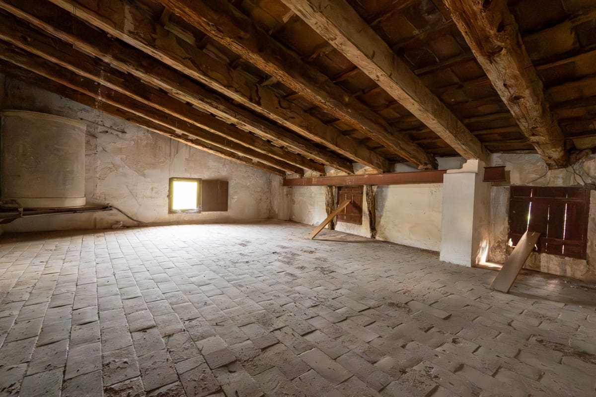 9 sypialnia Finka/Dom wiejski na sprzedaż w Tortosa - 392 000 € (Ref: 9142022)