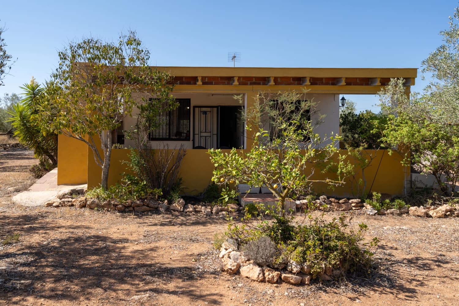 2 soveværelse Finca/Landehus til salg i L'Aldea - € 160.000 (Ref: 9154608)