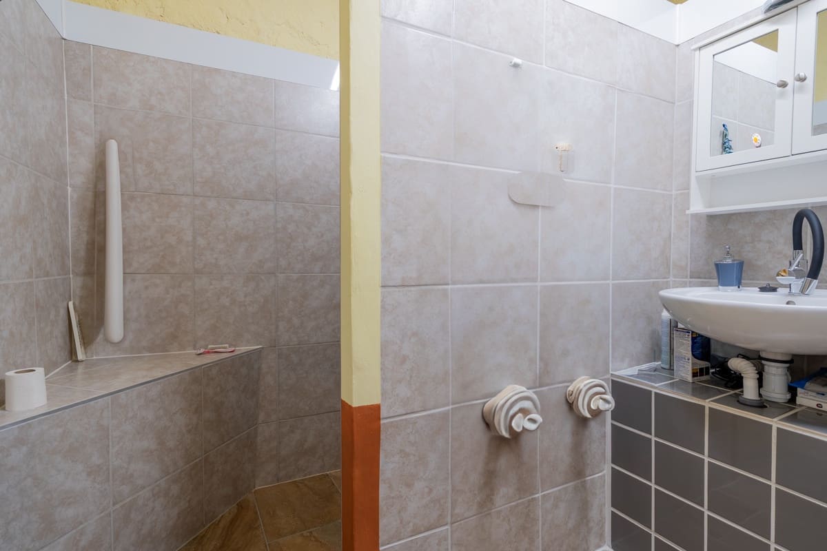 2 soveværelse Finca/Landehus til salg i Alfara de Carles med swimmingpool - € 149.000 (Ref: 9166627)