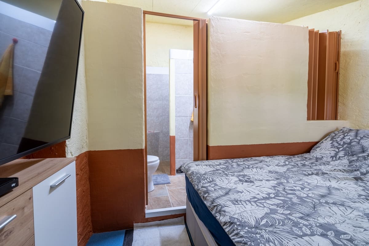 2 soveværelse Finca/Landehus til salg i Alfara de Carles med swimmingpool - € 149.000 (Ref: 9166627)