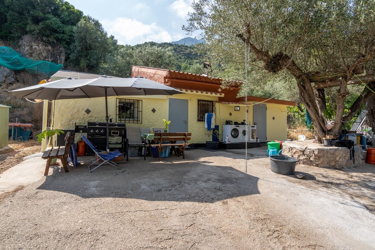 2 soveværelse Finca/Landehus til salg i Alfara de Carles med swimmingpool - € 149.000 (Ref: 9166627)