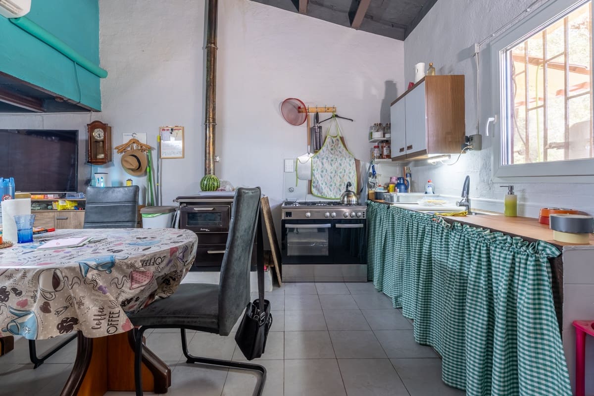 2 soveværelse Finca/Landehus til salg i Alfara de Carles med swimmingpool - € 149.000 (Ref: 9166627)