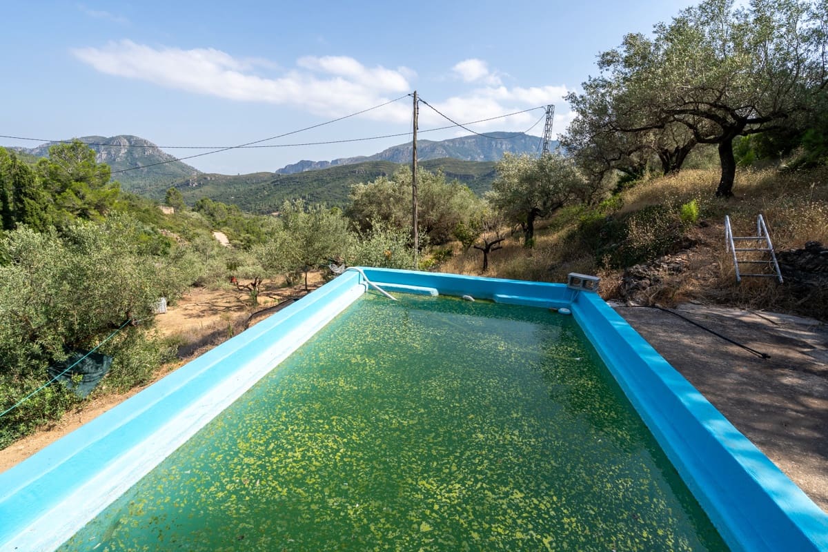 2 soveværelse Finca/Landehus til salg i Alfara de Carles med swimmingpool - € 149.000 (Ref: 9166627)