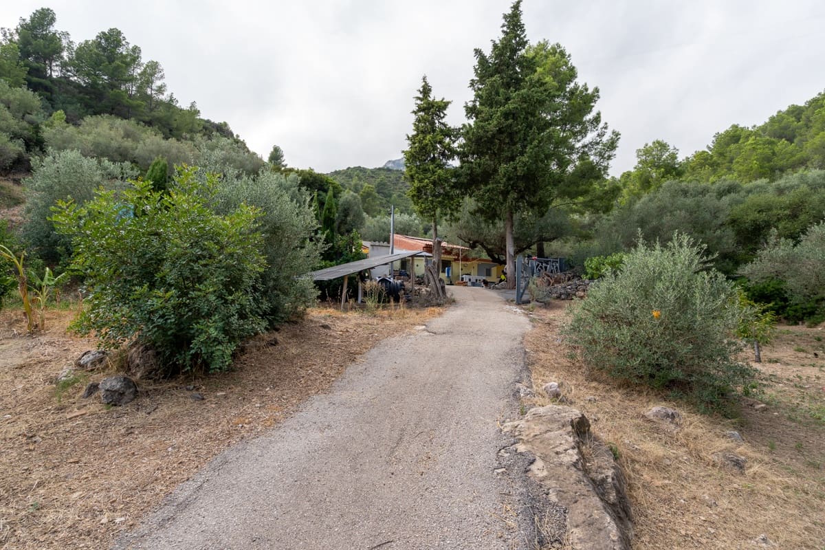 2 soveværelse Finca/Landehus til salg i Alfara de Carles med swimmingpool - € 149.000 (Ref: 9166627)