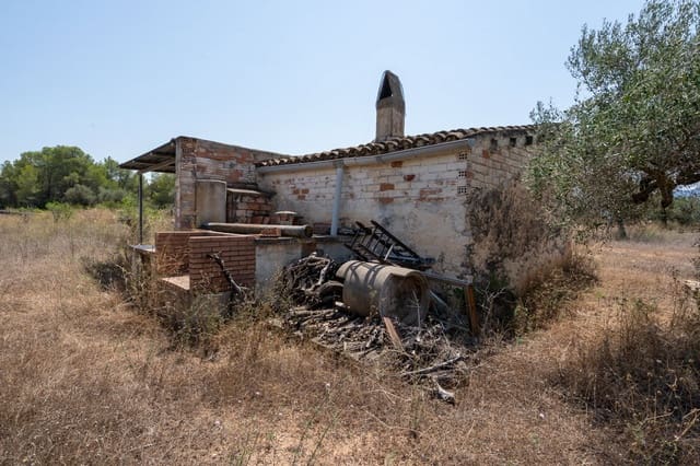 Finca/Country House for sale in Ginestar - € 74,000 (Ref: 9167179)