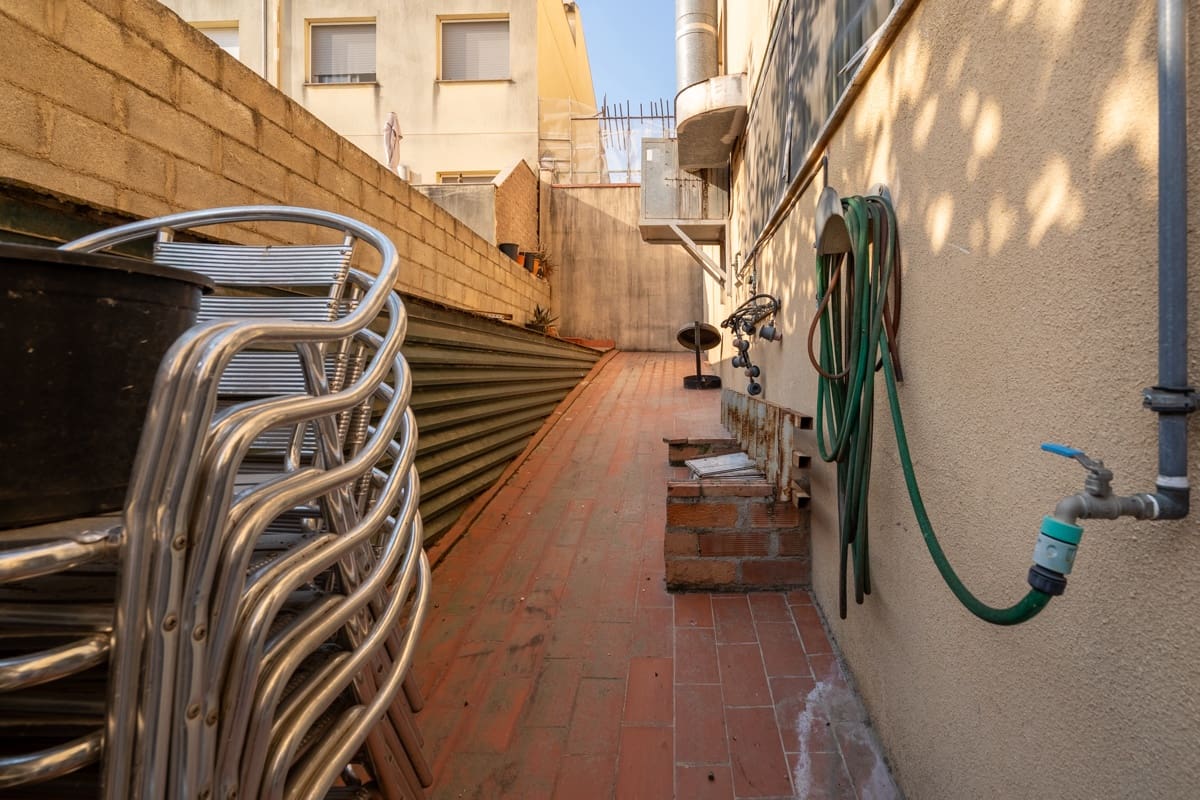 Erhverv til salg i Tortosa - € 140.000 (Ref: 9177126)