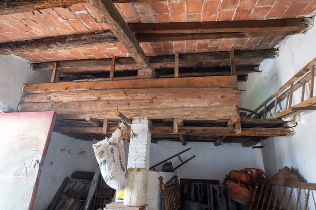 Finca/Herregård til salgs i Mas de Barberans - € 50 000 (Ref: 9191320)