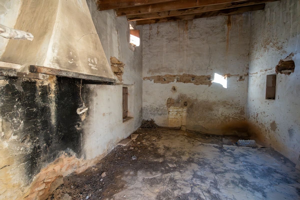 Finka/Dom wiejski na sprzedaż w Tortosa - 45 000 € (Ref: 9311401)