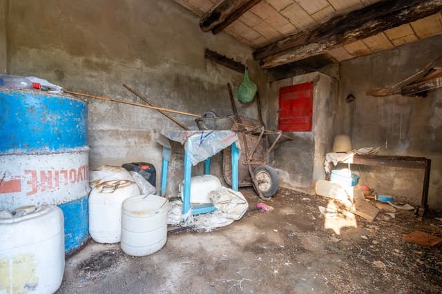 Finka/Dom wiejski na sprzedaż w Tortosa - 39 950 € (Ref: 9318145)