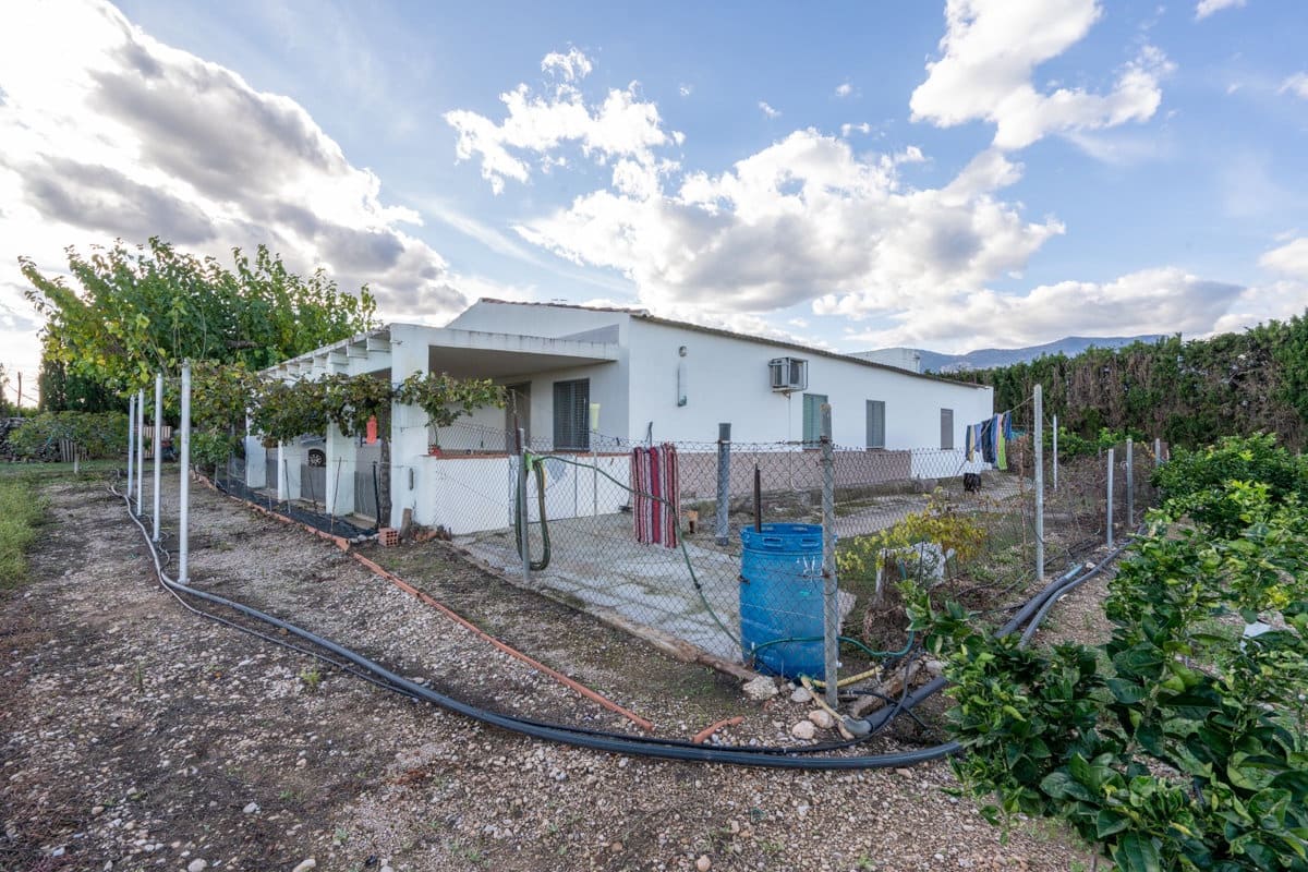 4 bedroom Finca/Country House for sale in Roquetes - € 270,000 (Ref: 9337825)