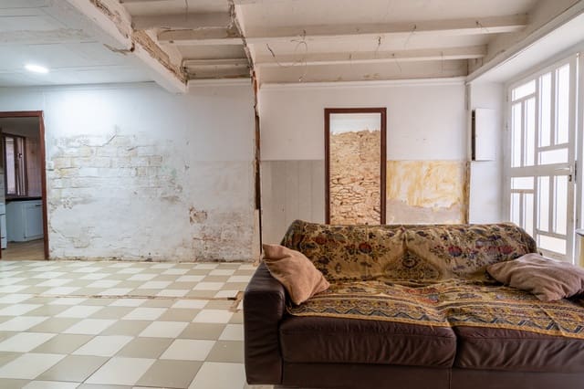 4 soverom Hus til salgs i Santa Bàrbara - € 48 000 (Ref: 9342217)