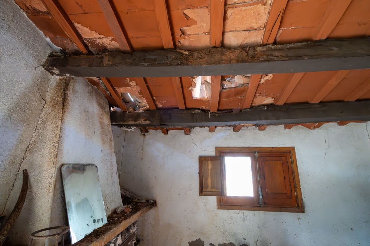 Finca/Landehus til salg i L'Ampolla - € 100.000 (Ref: 9352155)