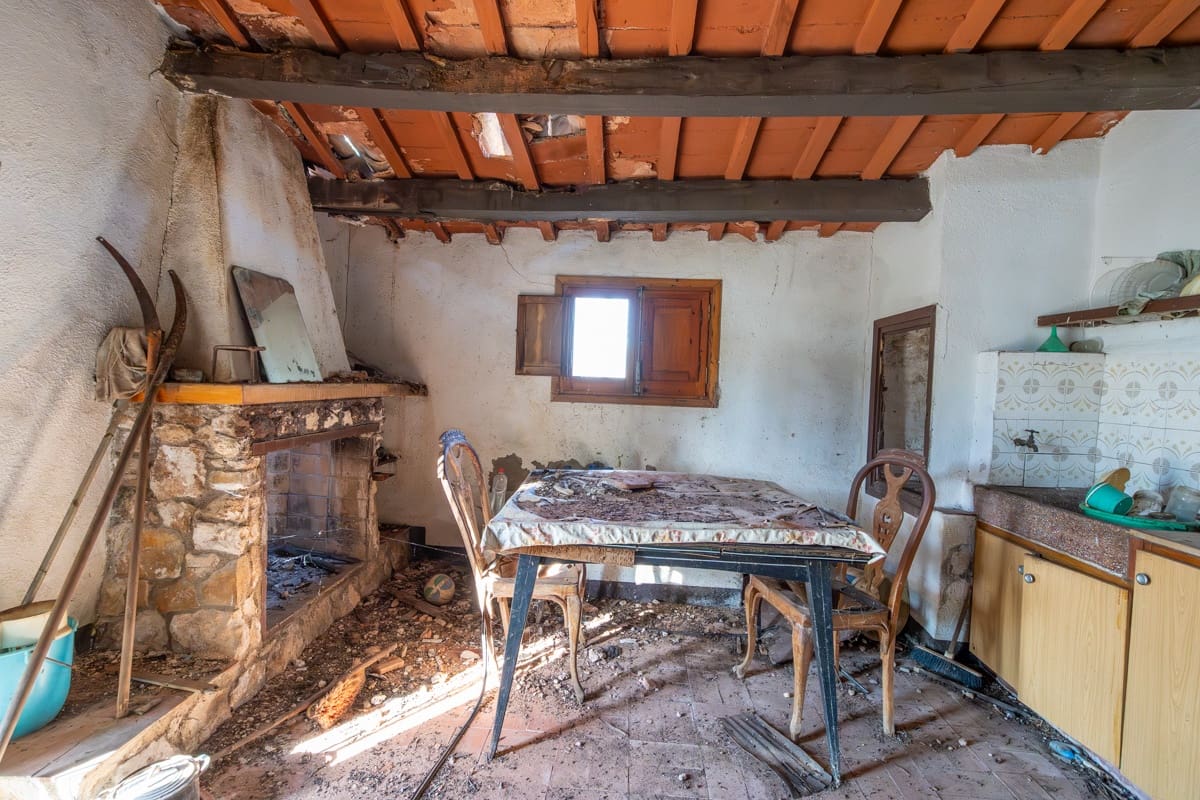 Finca/Landehus til salg i L'Ampolla - € 100.000 (Ref: 9352155)