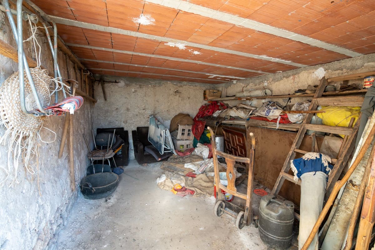 Finca/Landehus til salg i L'Ampolla - € 100.000 (Ref: 9352155)