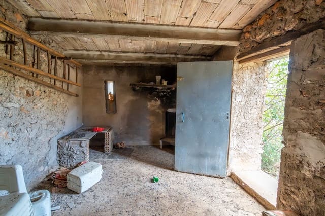 Finca/Herregård til salgs i Tortosa - € 36 000 (Ref: 9353846)