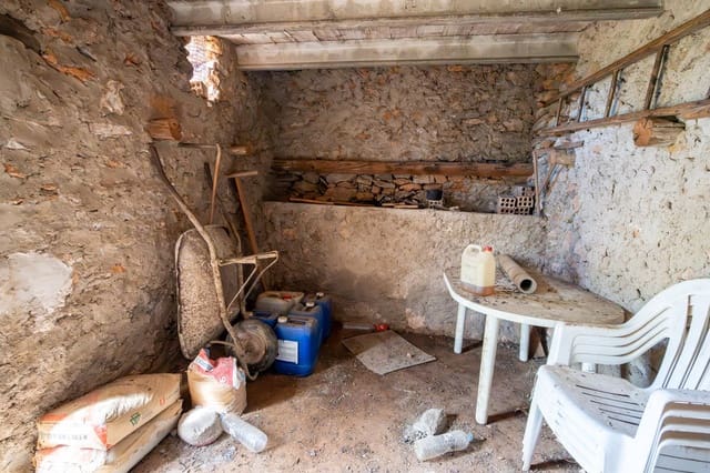 Finca/Herregård til salgs i Tortosa - € 36 000 (Ref: 9353846)